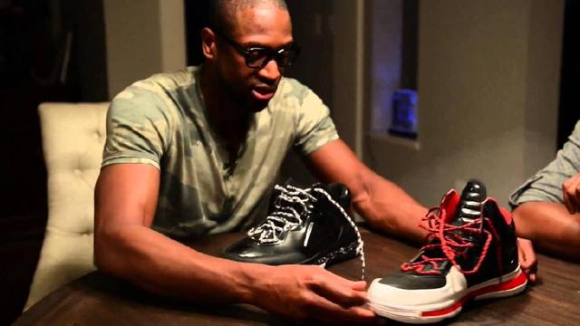 德甲半场：安塞尔米诺建功，多特蒙德暂1-0勒沃库森（半场战报：安塞尔米诺破门，多特蒙德暂以1-0领先勒沃库森）