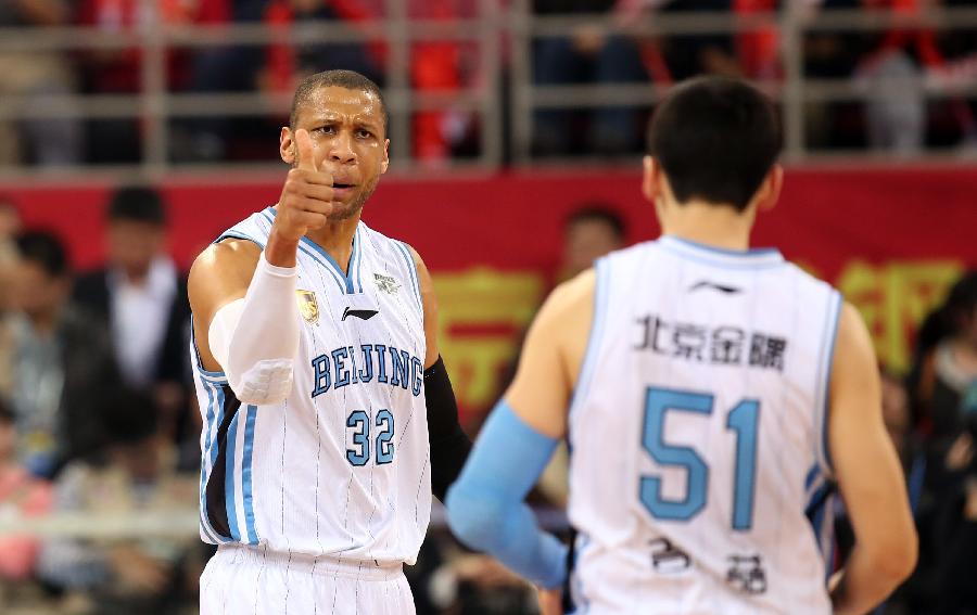 乌克兰近些年同瑞典正赛交手两次，两战全胜保持不败（乌克兰近年与瑞典两场正赛皆胜，保持不败）